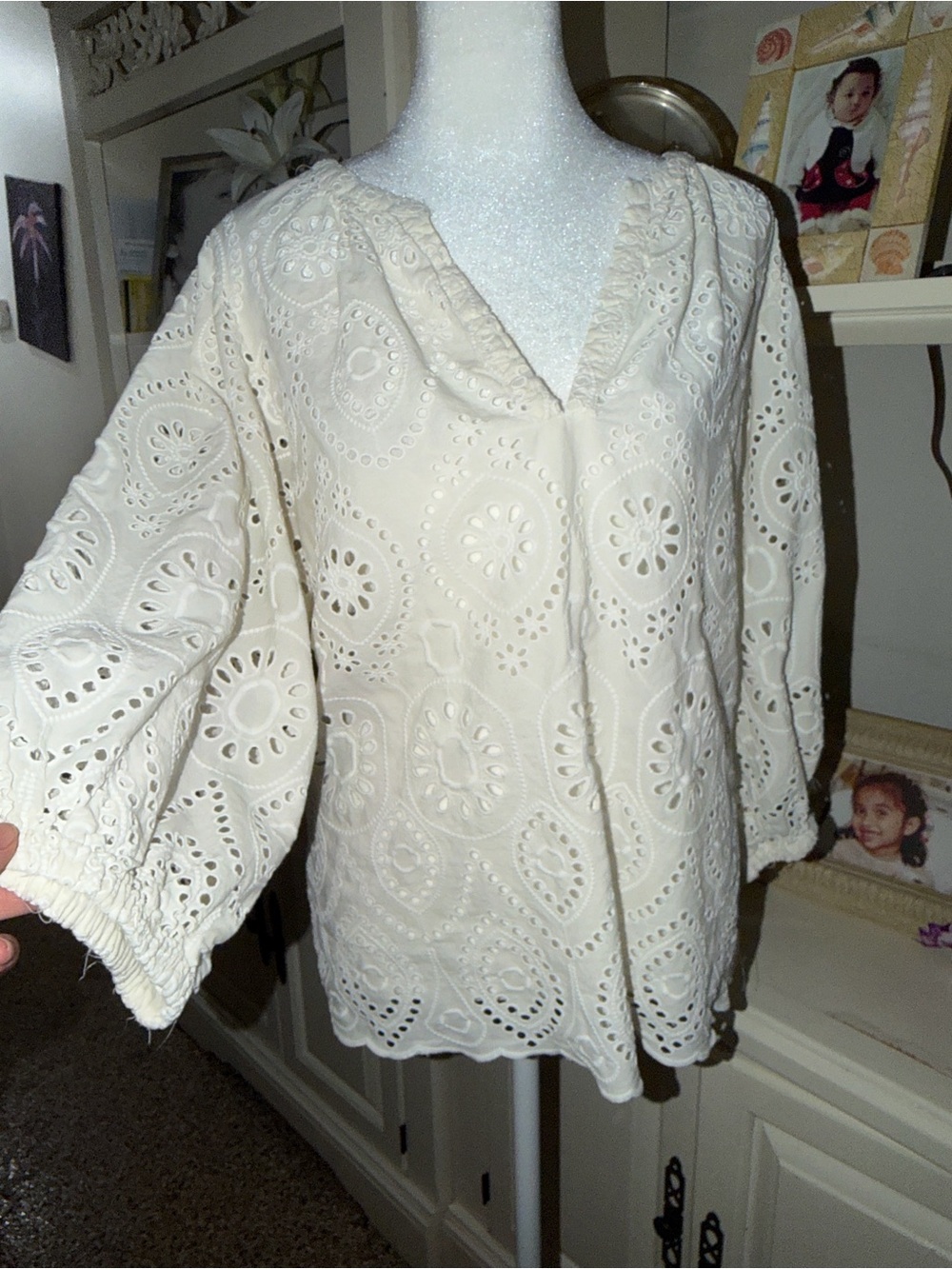 Velvet by Graham & Spencer Cream Eyelet V-Neck Peasant Blouse